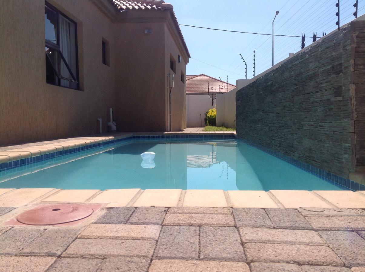 Sapphire Court Bed and Breakfast Gaborone Exterior foto